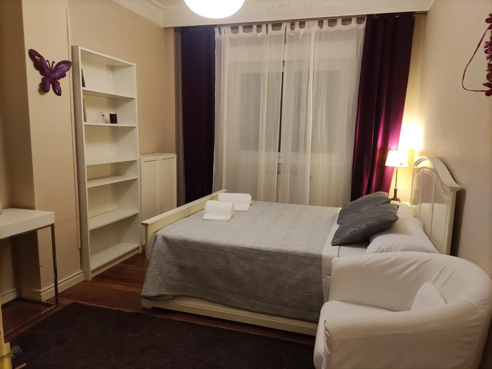 Homestay En Vivienda Gran Via *